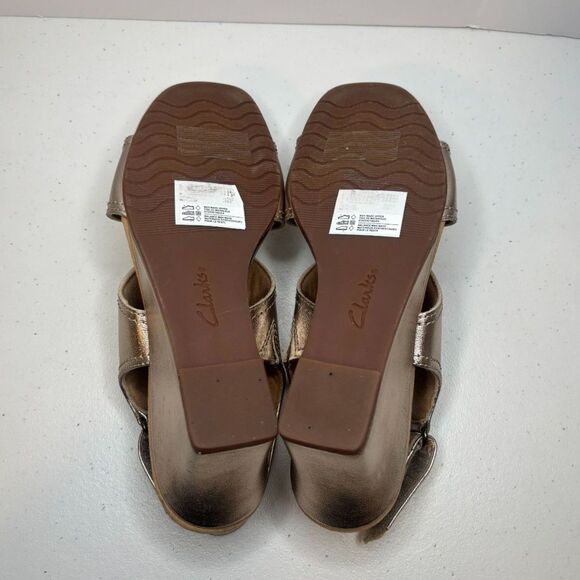 Clarks Kyarra Aster Gold Leather Wedge Sandals Slingback Womens Adjustable - Picture 9 of 12